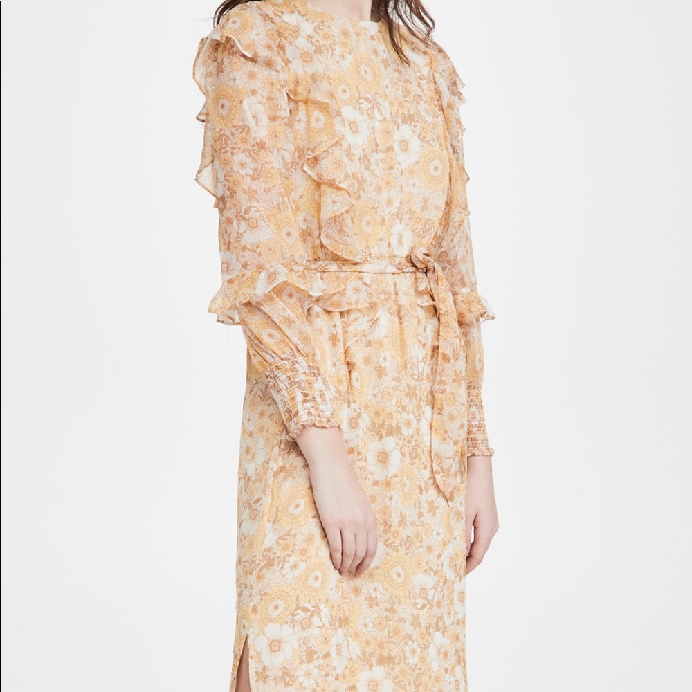 ✨Brand New ✨MINKPINK dress, pale, vintage-inspired print & cascades of ruffles.